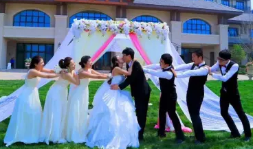 婚庆策划布置+司仪+年会摄影、套餐优惠 婚庆策划布置+司仪+年会摄影、套餐优惠